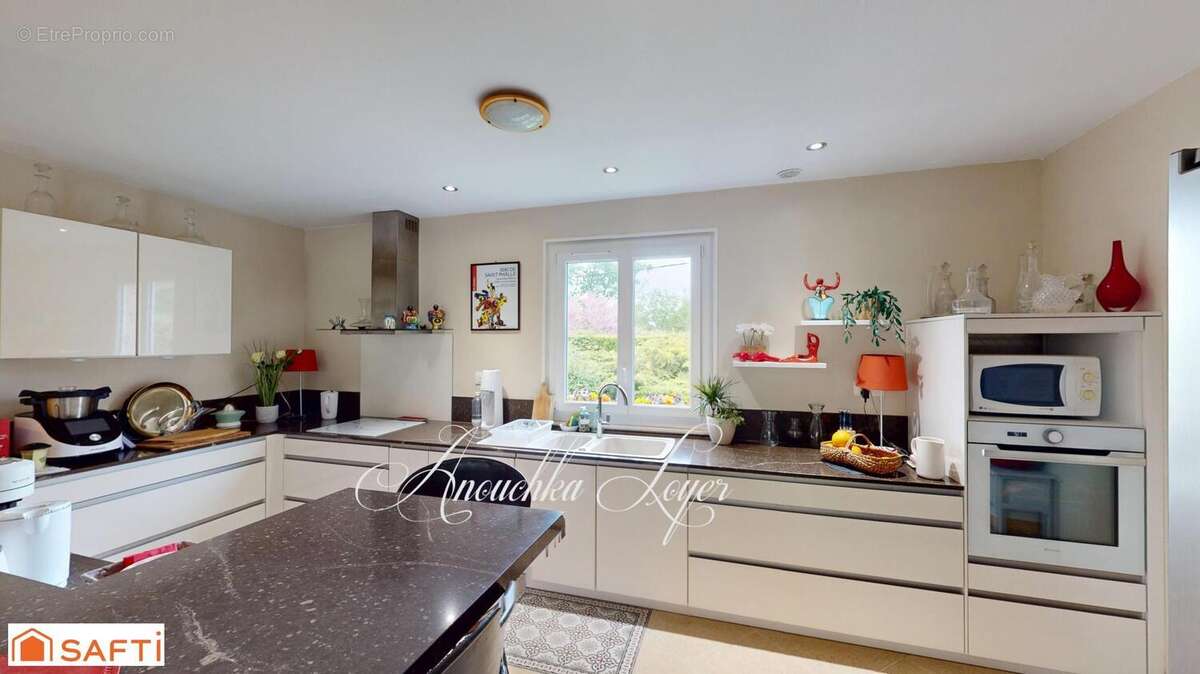 Maison 217 m² à Le Pian-Sur-Garonne  - photo 3