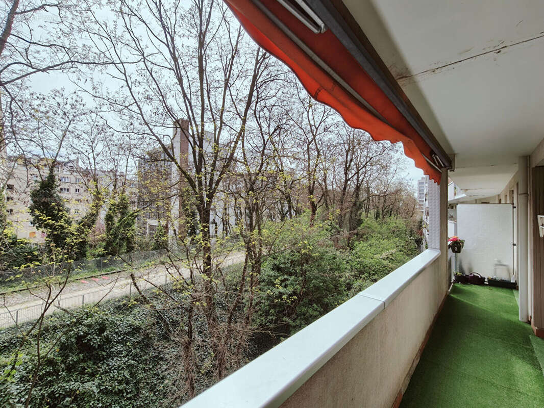 Appartement à PARIS-12E