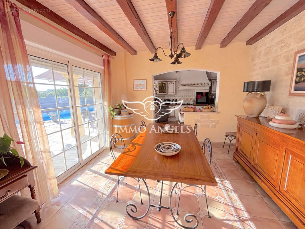 Maison à SAINT-SULPICE-DE-ROYAN