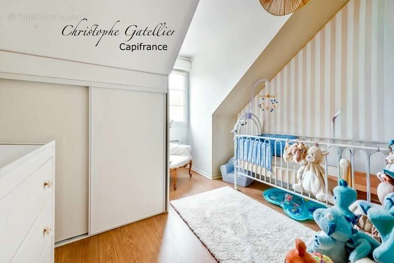 Appartement à FONTENAY-LE-FLEURY