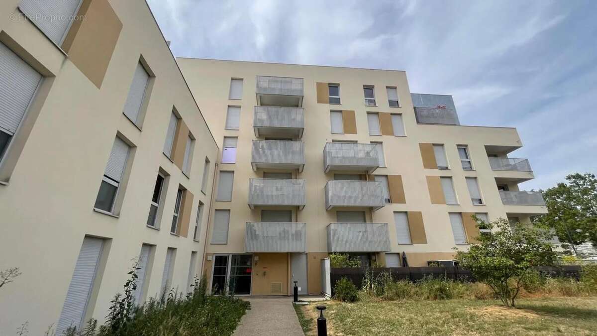 Appartement à BONNEUIL-SUR-MARNE
