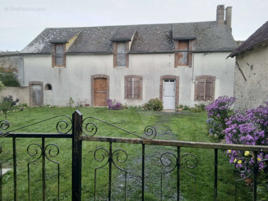 Maison à TANNERRE-EN-PUISAYE