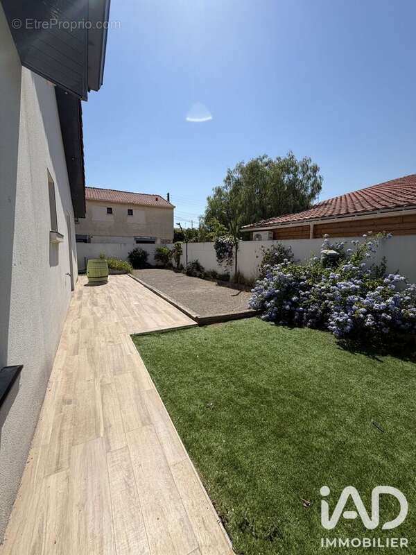 Maison 91 m² à Frontignan  - photo 5