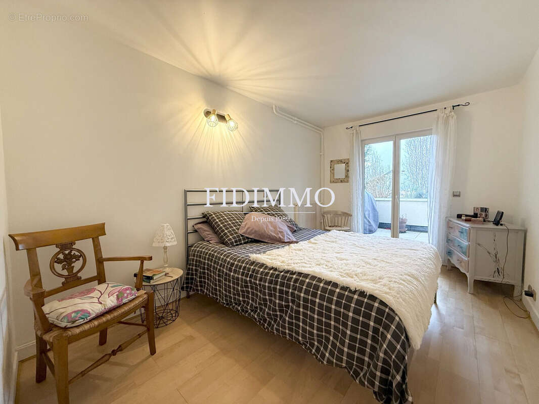 Appartement à CHENNEVIERES-SUR-MARNE