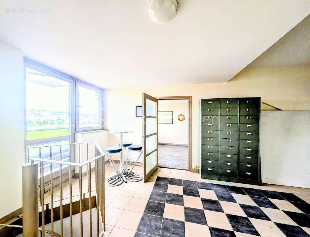 Commerce à DEAUVILLE