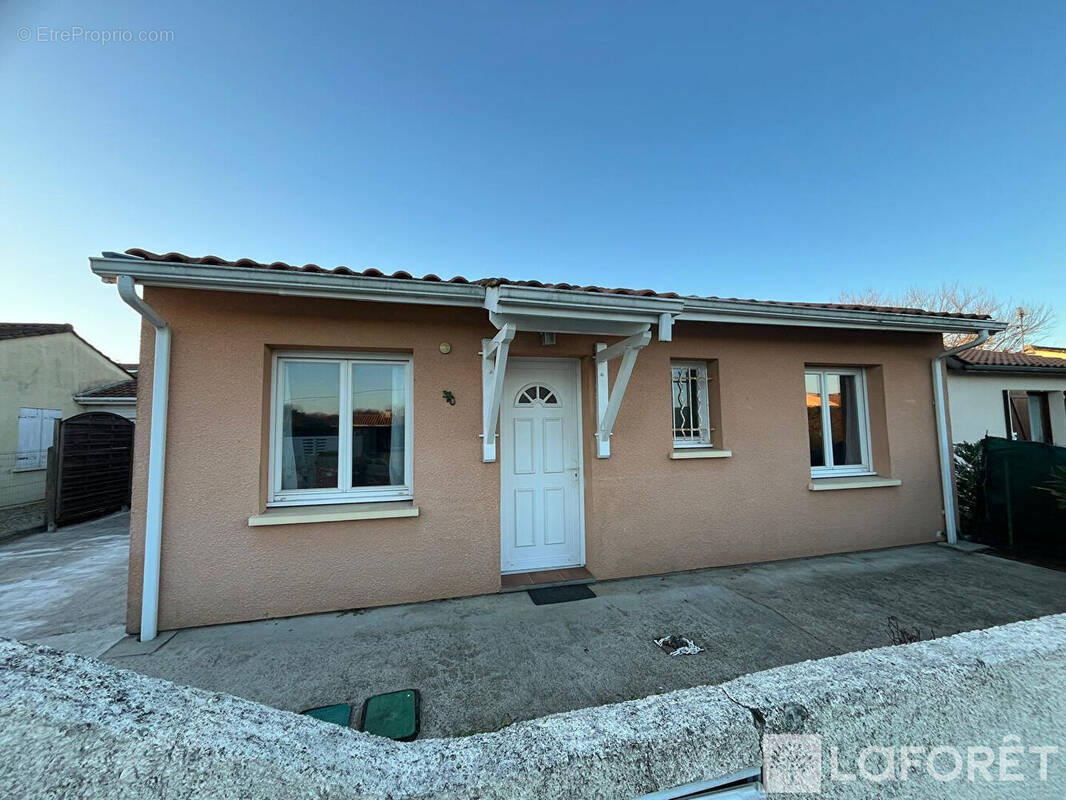 Maison à IZON