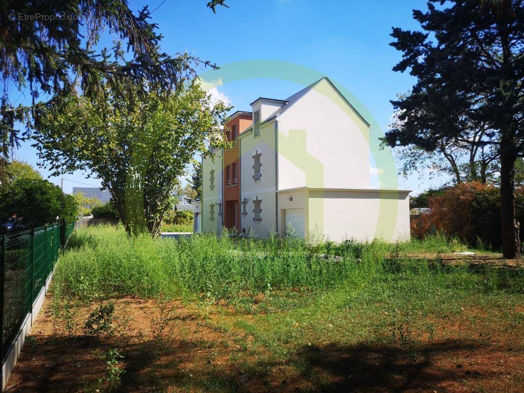 Maison à SAINT-DENIS-EN-VAL