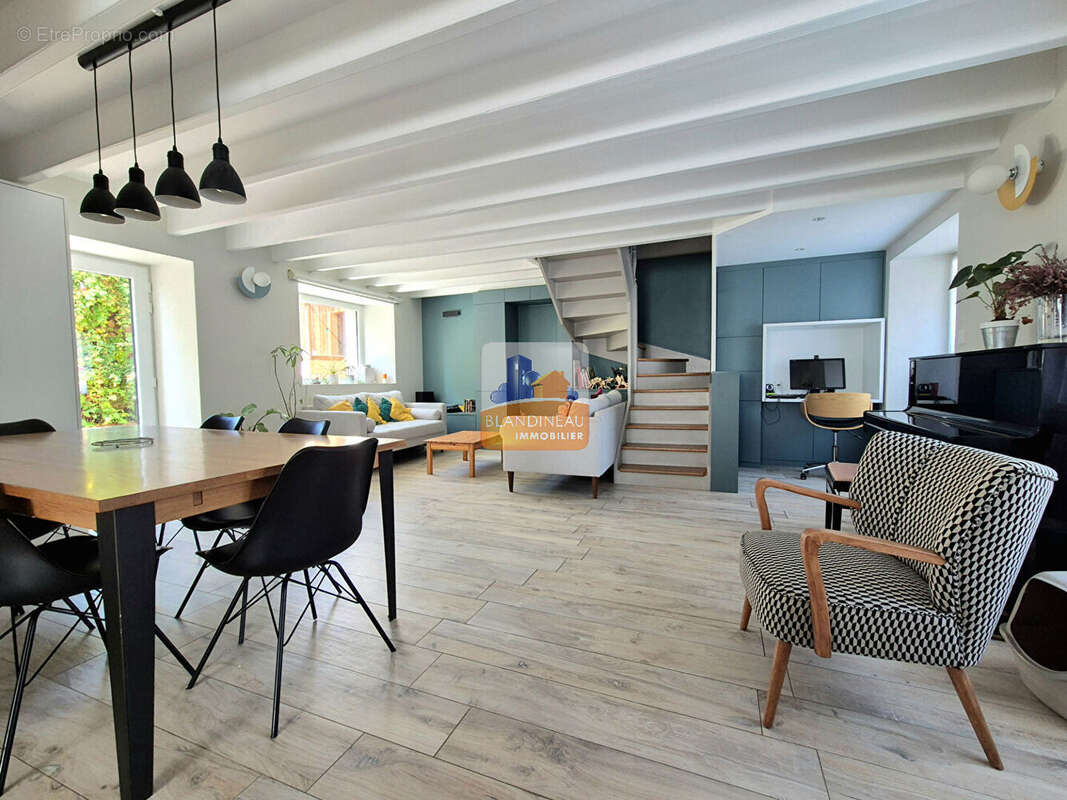 Maison à BOUGUENAIS