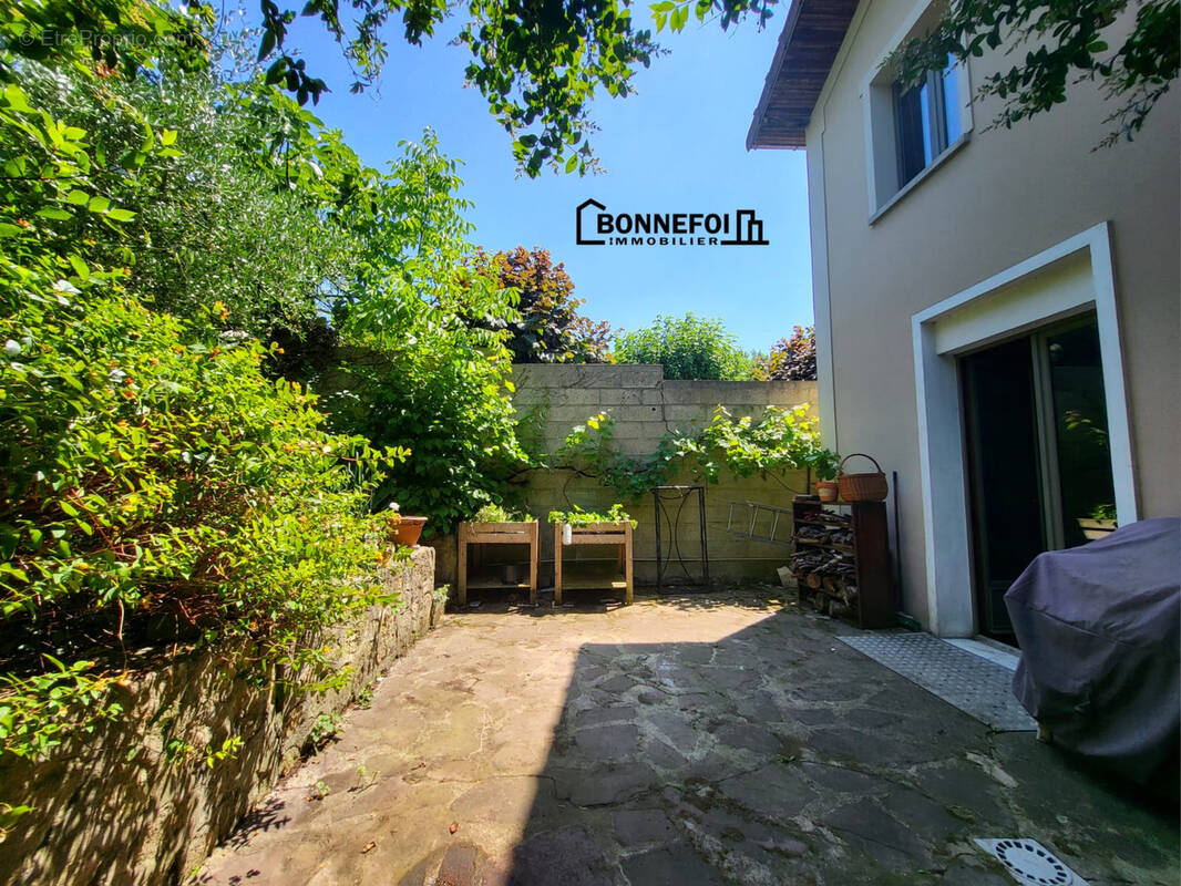 Maison à CHAMPIGNY-SUR-MARNE