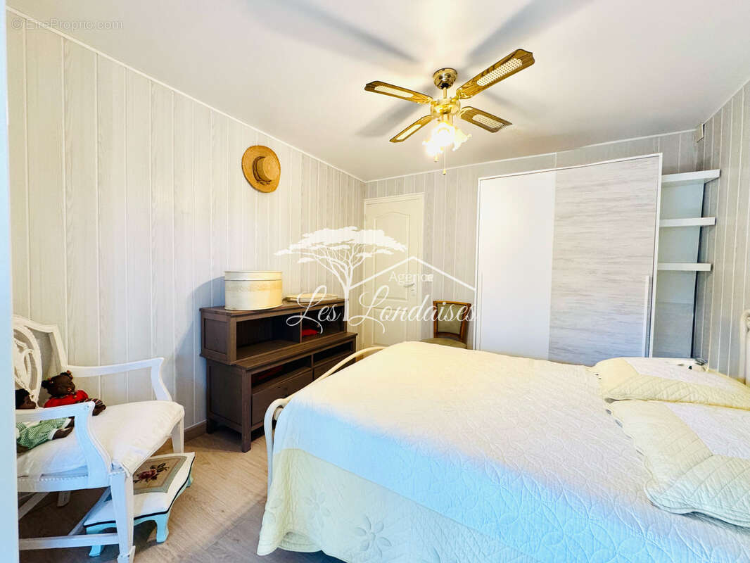 Appartement à LA LONDE-LES-MAURES