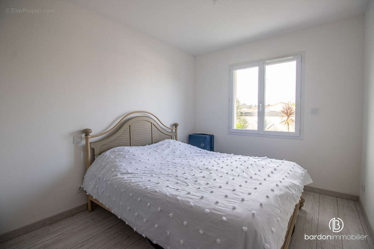 Maison à CHATEAUNEUF