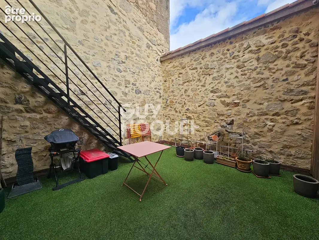 Rare à la Vente : Maison de Ville Atypique ,Charme, Calme et Garage de 115 m² - photo 6