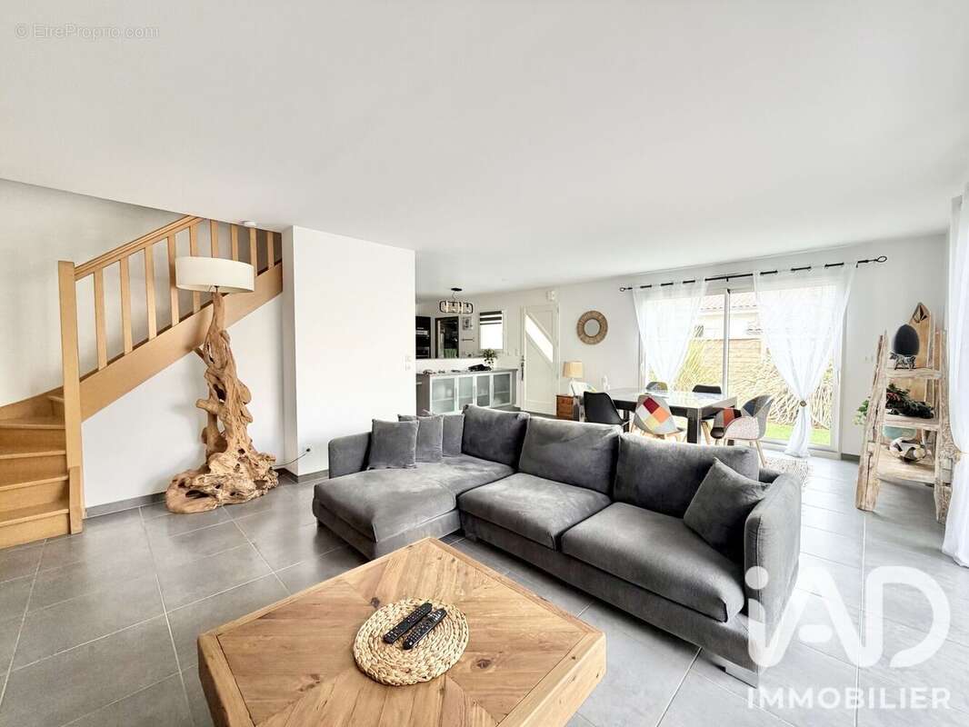 Maison 135 m² à Gujan-Mestras  - photo 3