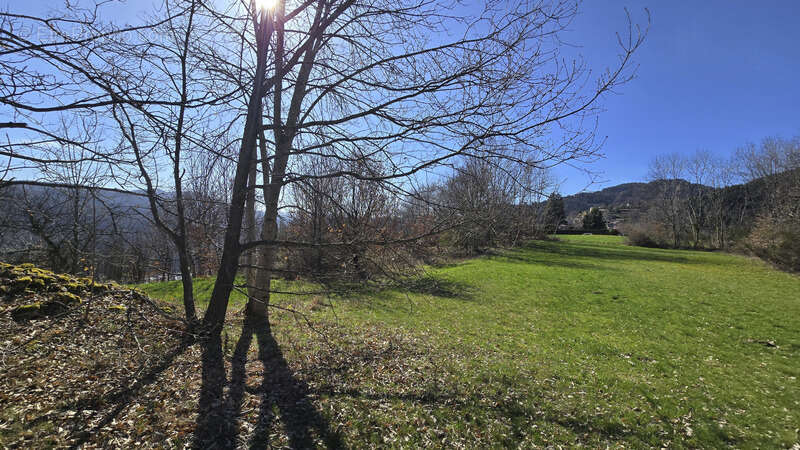 Terrains constructibles de 15 964,00 m² SAINT CIERGE SOUS LE CHEYLARD (07) - photo 6