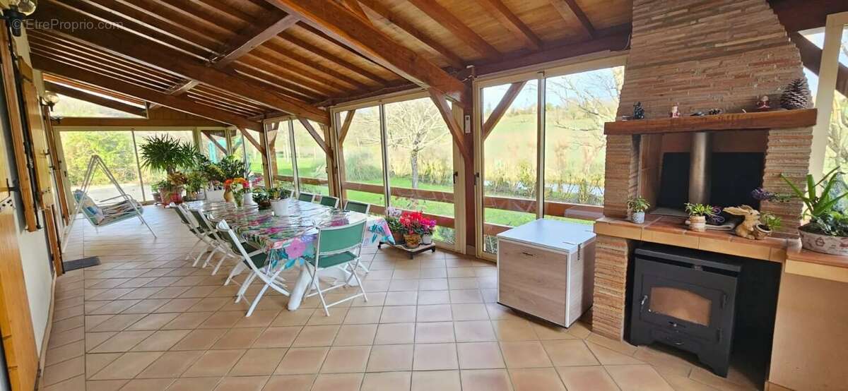 Maison à SAINT-PARDOUX-ISAAC