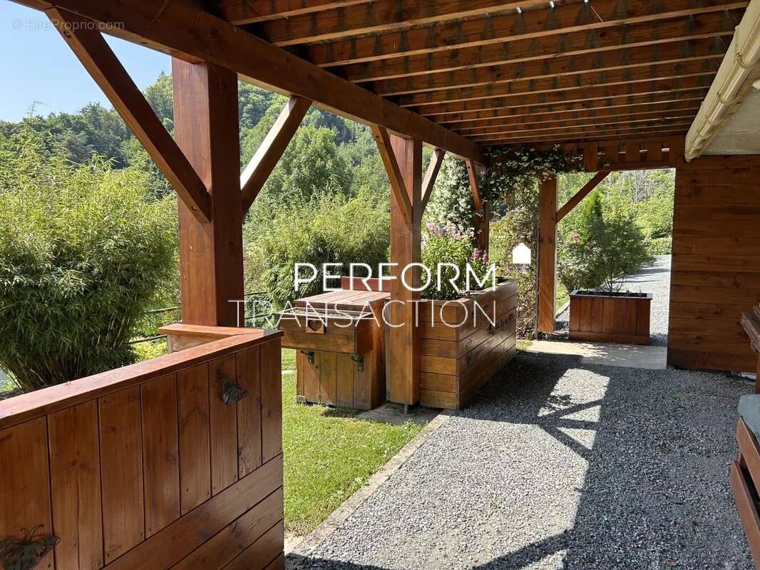 Maison à SAINT-MARTIN-D&#039;URIAGE