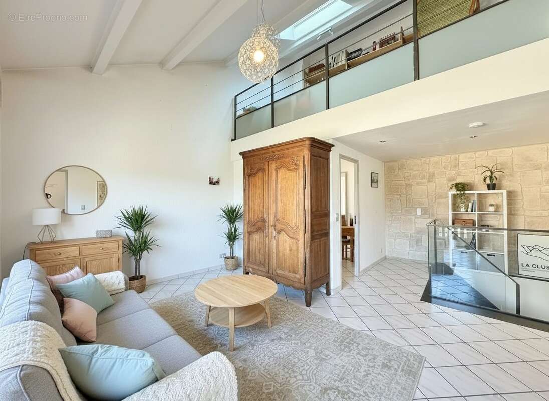 Appartement 106 m² à Metz-Tessy  - photo 2