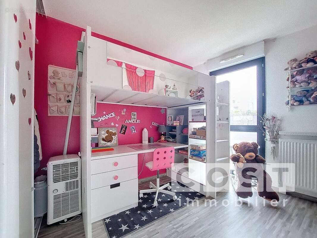 Appartement à GENNEVILLIERS