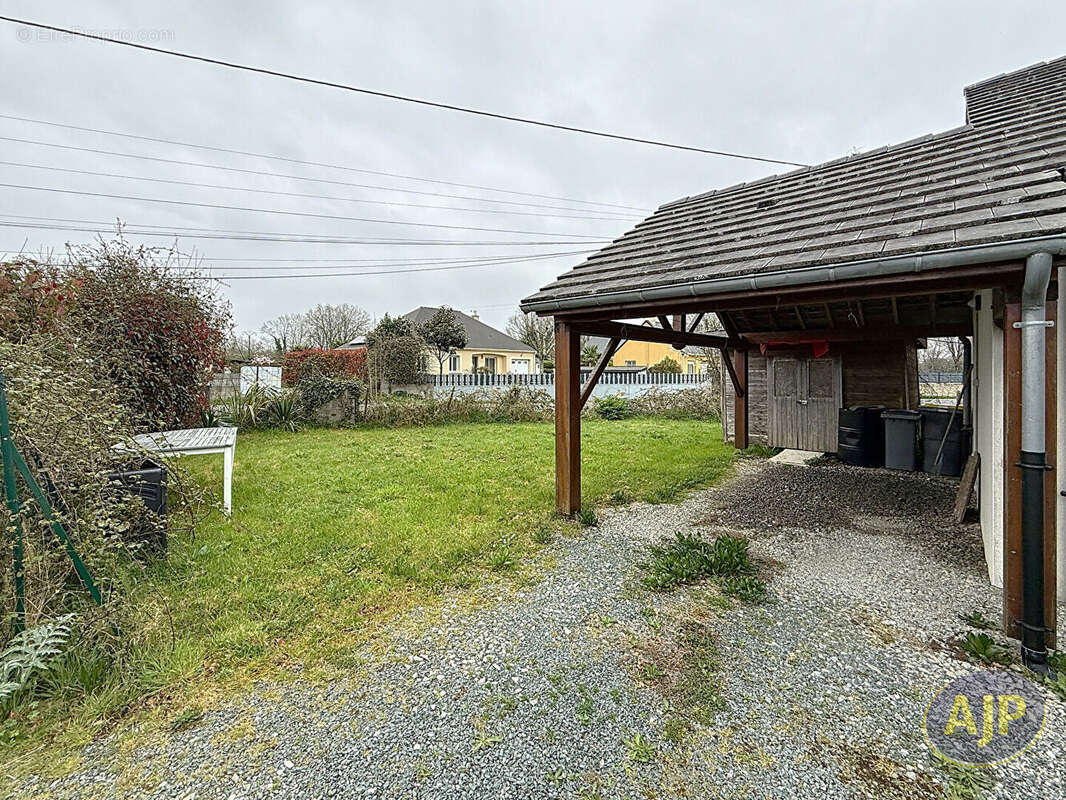 Maison à NOTRE-DAME-DES-LANDES