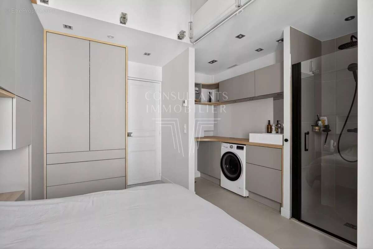 Appartement à LEVALLOIS-PERRET