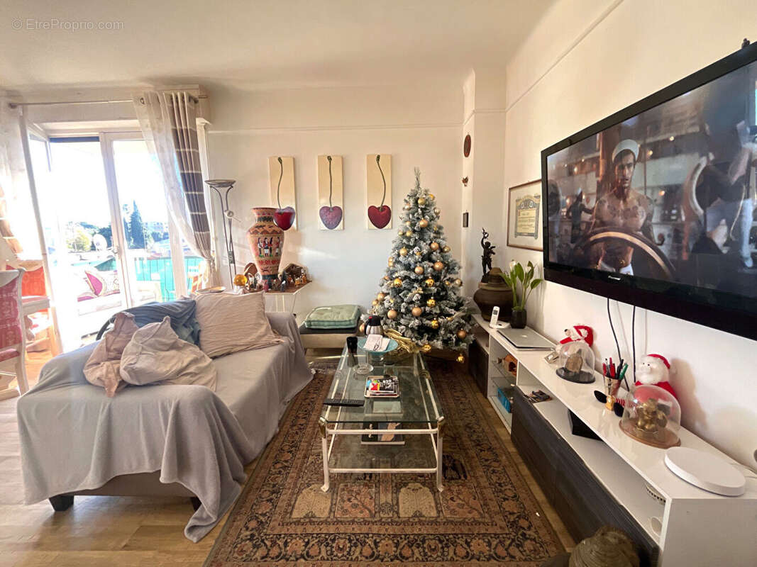 Appartement à CAGNES-SUR-MER