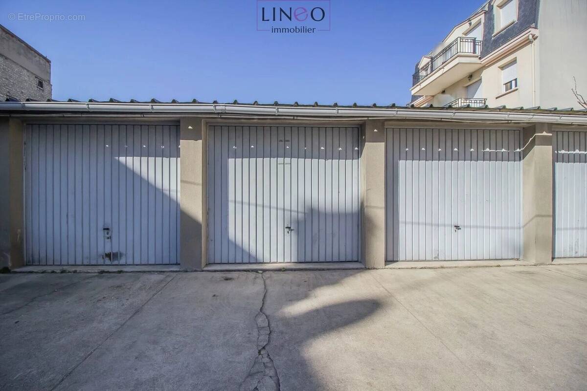 Parking à CHOISY-LE-ROI