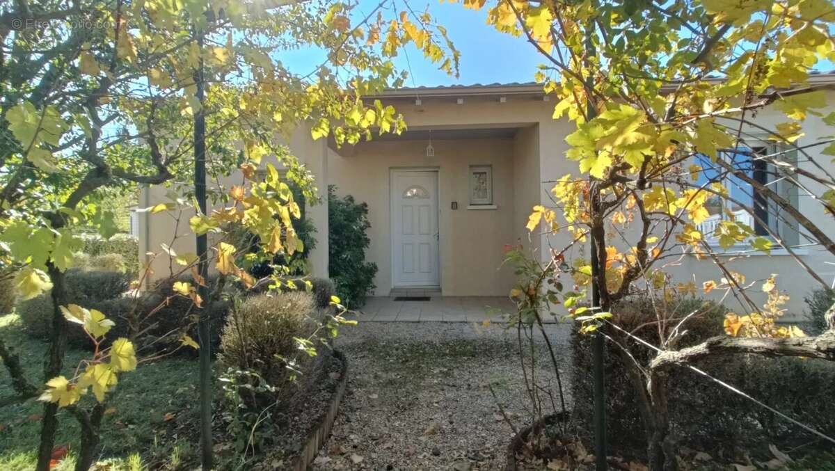 Maison à NEUVILLE-DE-POITOU