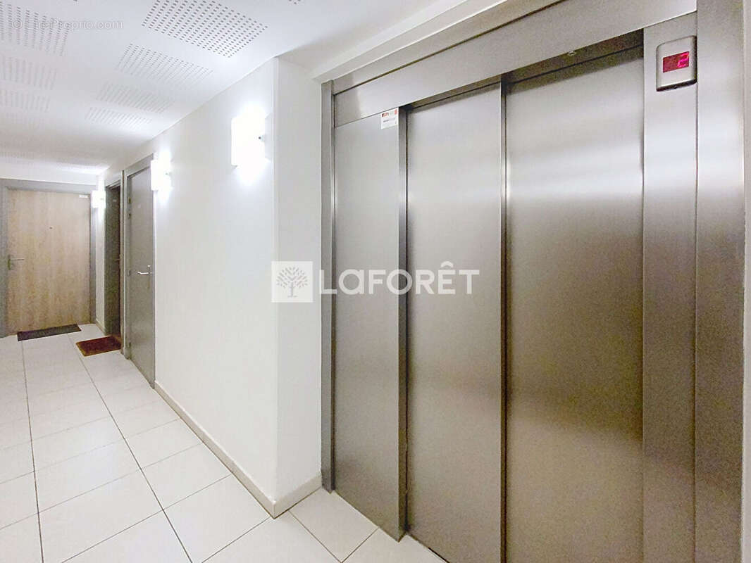 Appartement à VERNEUIL-SUR-SEINE
