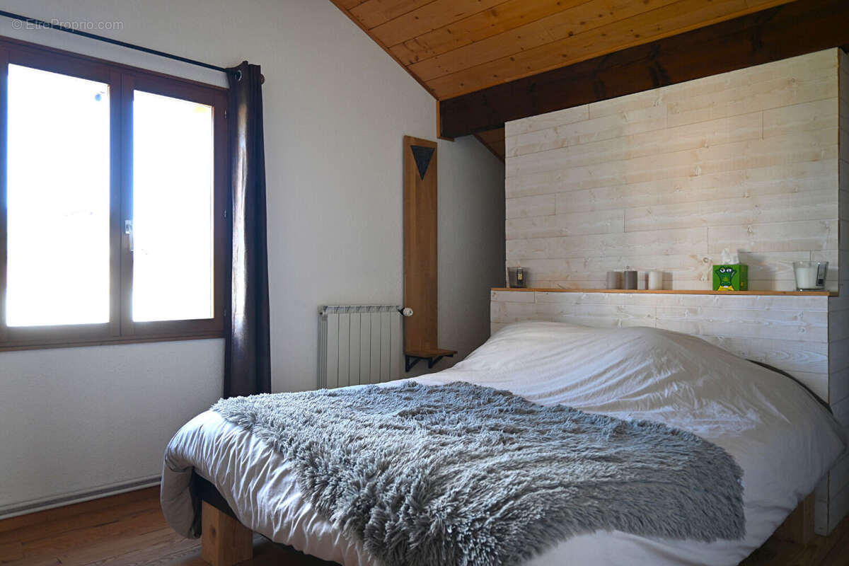 Maison à SAINT-PIERRE-DELS-FORCATS