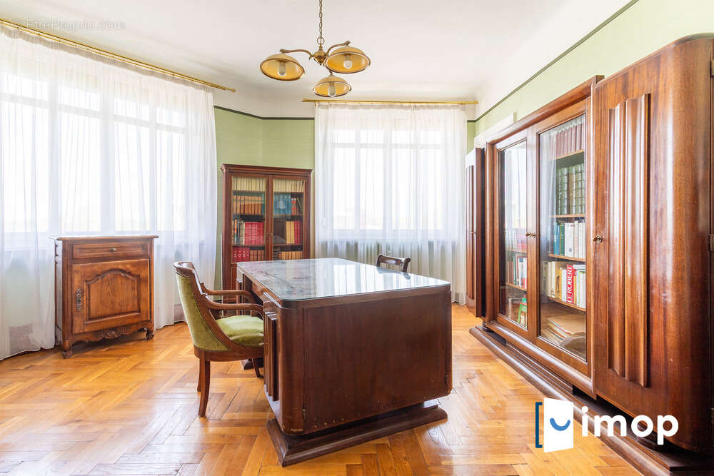 Appartement à MARCQ-EN-BAROEUL