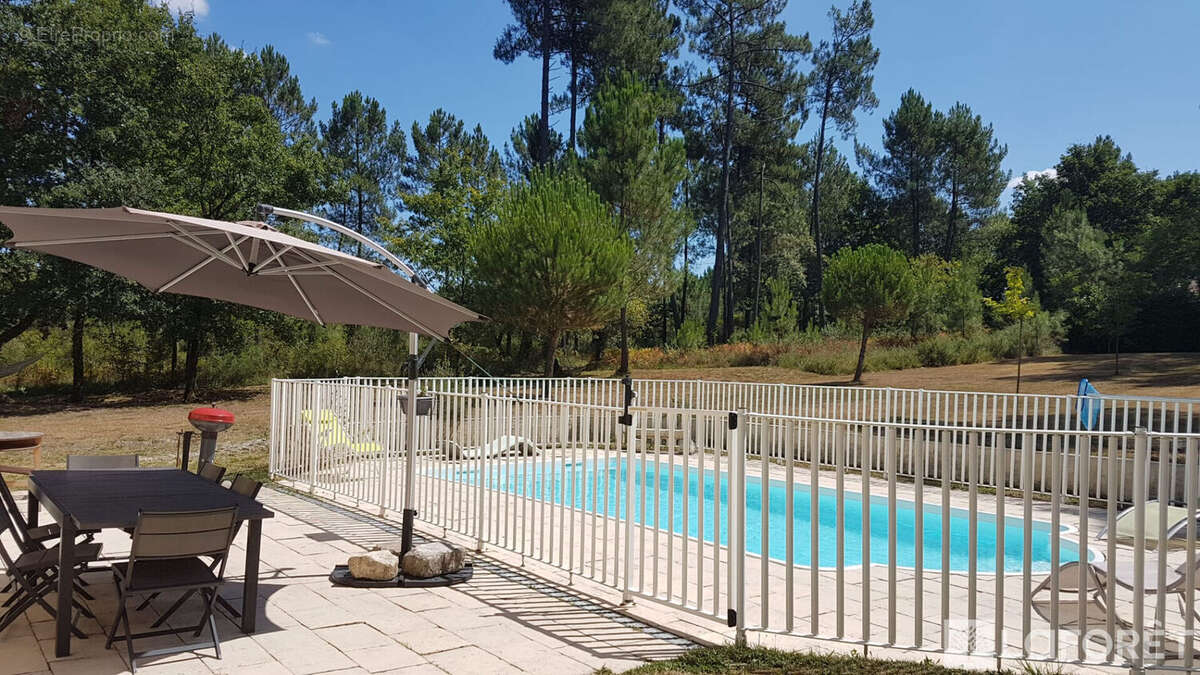 Maison à MIOS