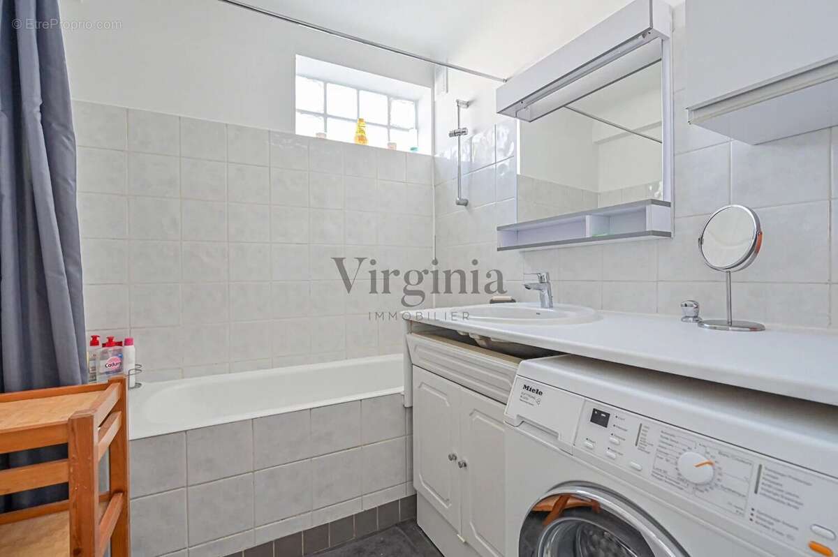 Appartement à CHARENTON-LE-PONT