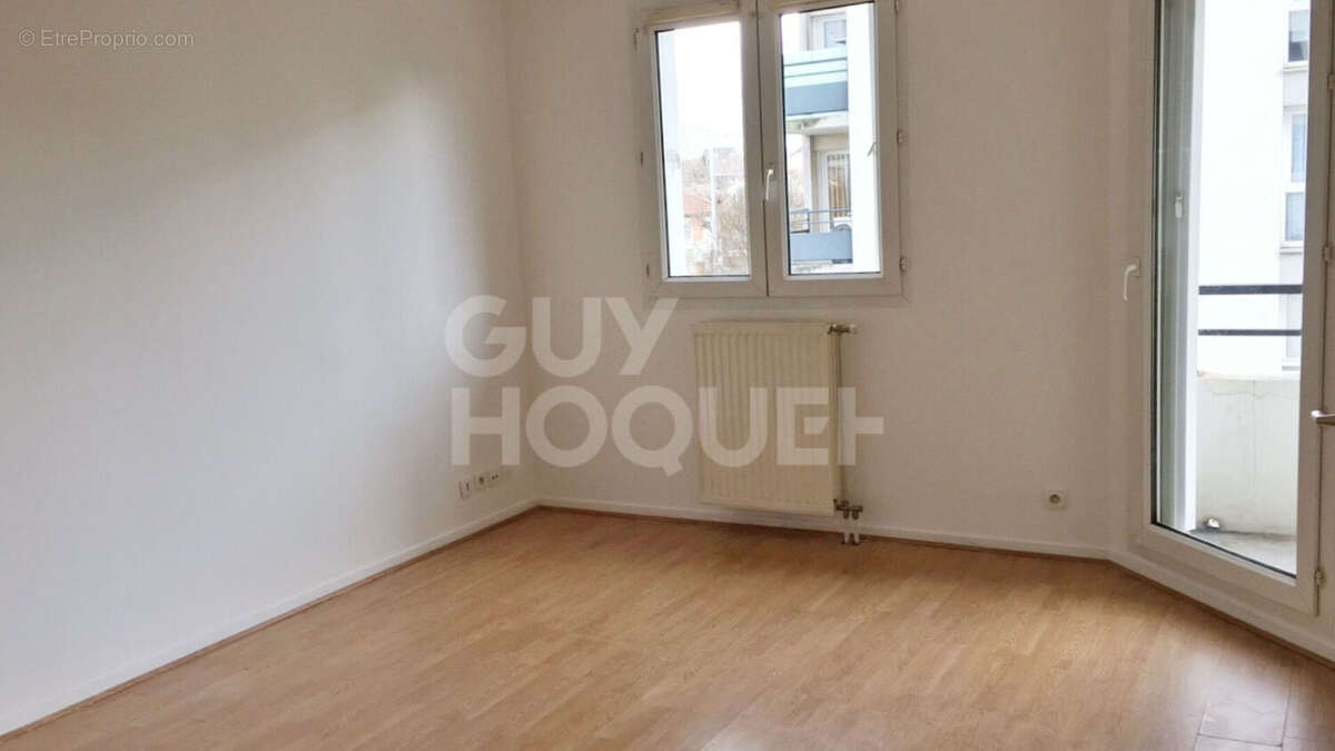 Appartement à NANTERRE