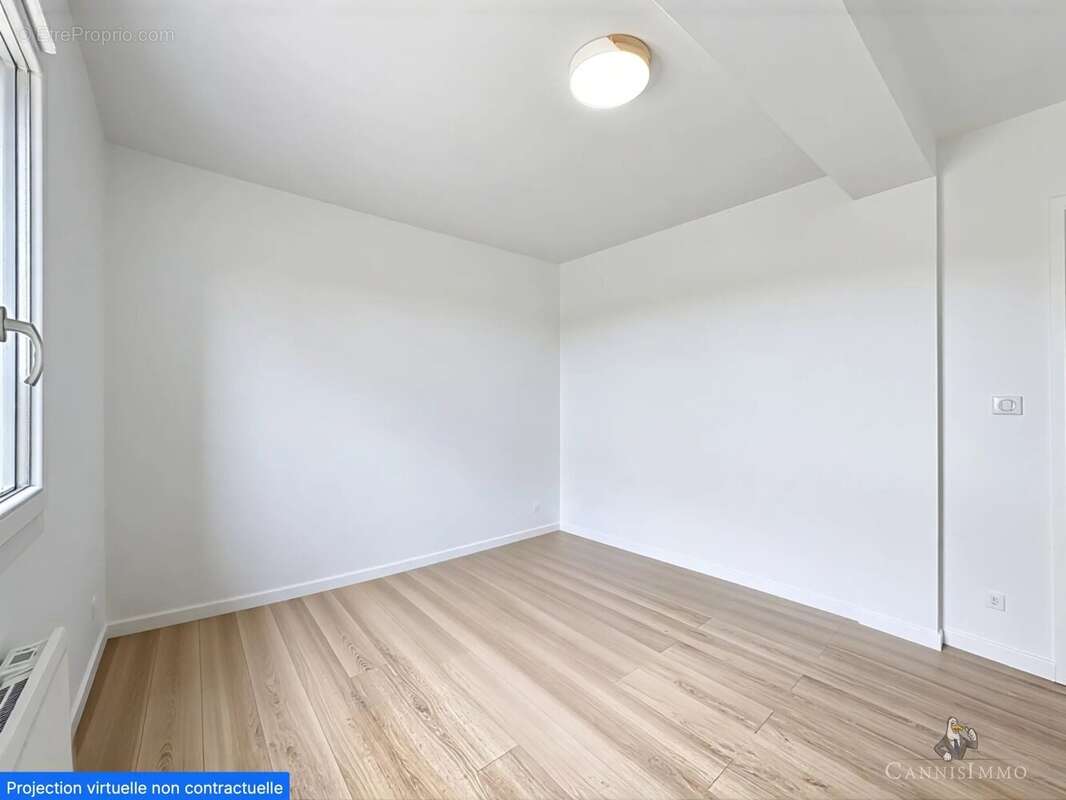 Maison à MANDELIEU-LA-NAPOULE