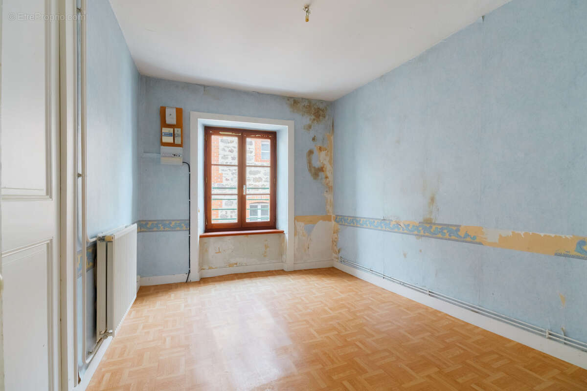 Appartement à USSON-EN-FOREZ