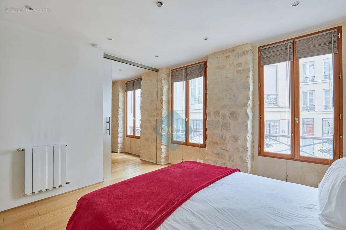 Appartement à PARIS-3E