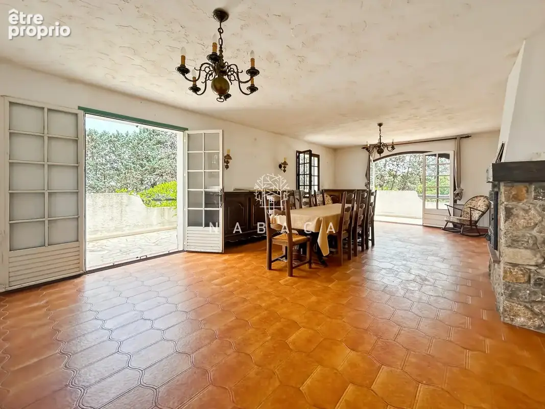 Maison 168 m² à Montauroux  - photo 4