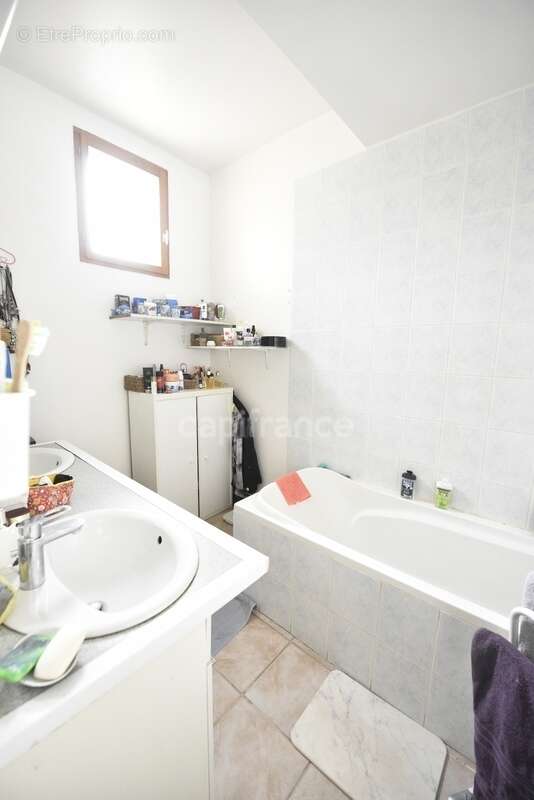 Maison à BONNIERES-SUR-SEINE