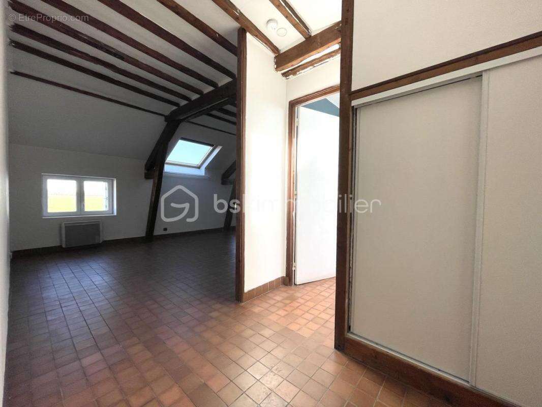 Appartement à VARREDDES