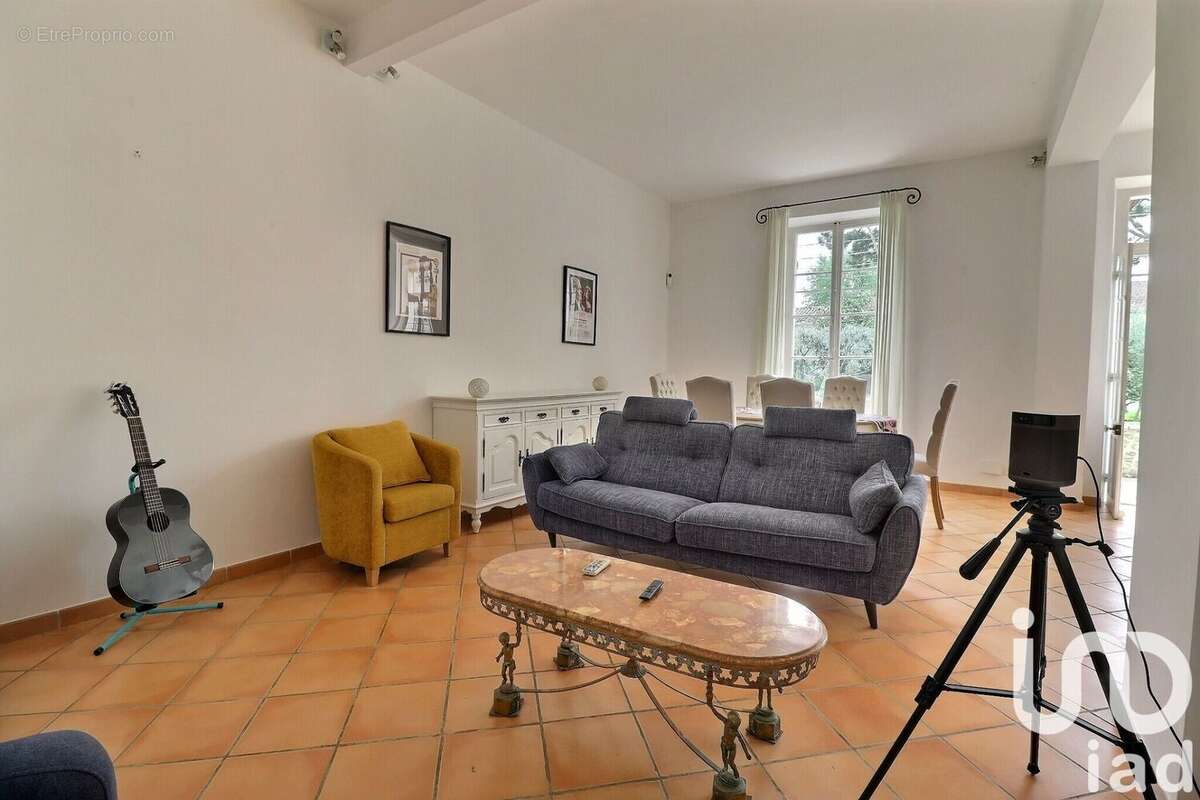 Photo 8 - Maison à SORGUES