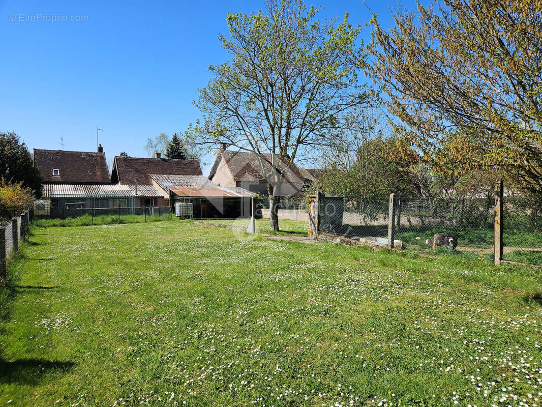 Maison à SAINT-LEON