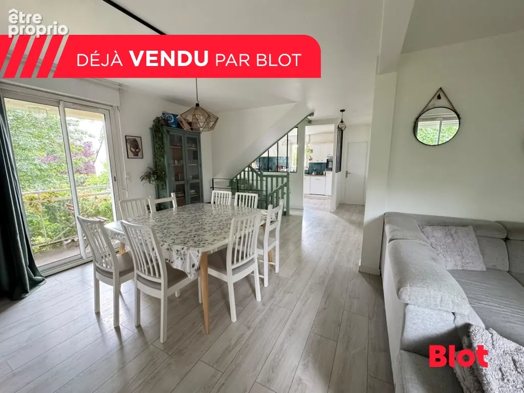 Maison 138 m² à Saint-Erblon  - photo 2