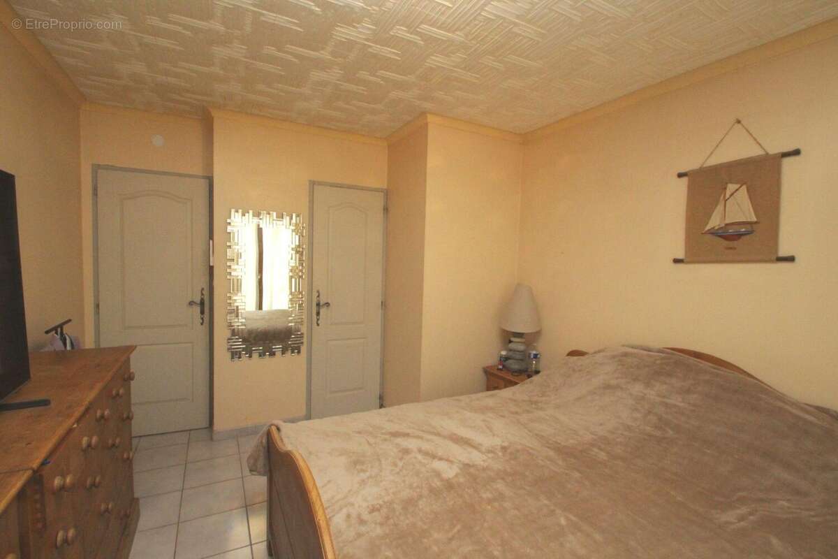 chambre dite parentale  - Maison à AUBORD