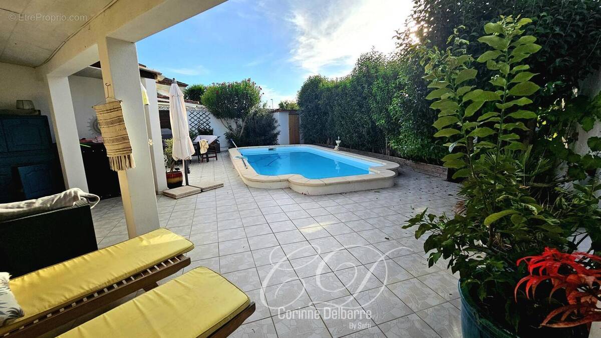 Photo 1 - Maison à LUNEL