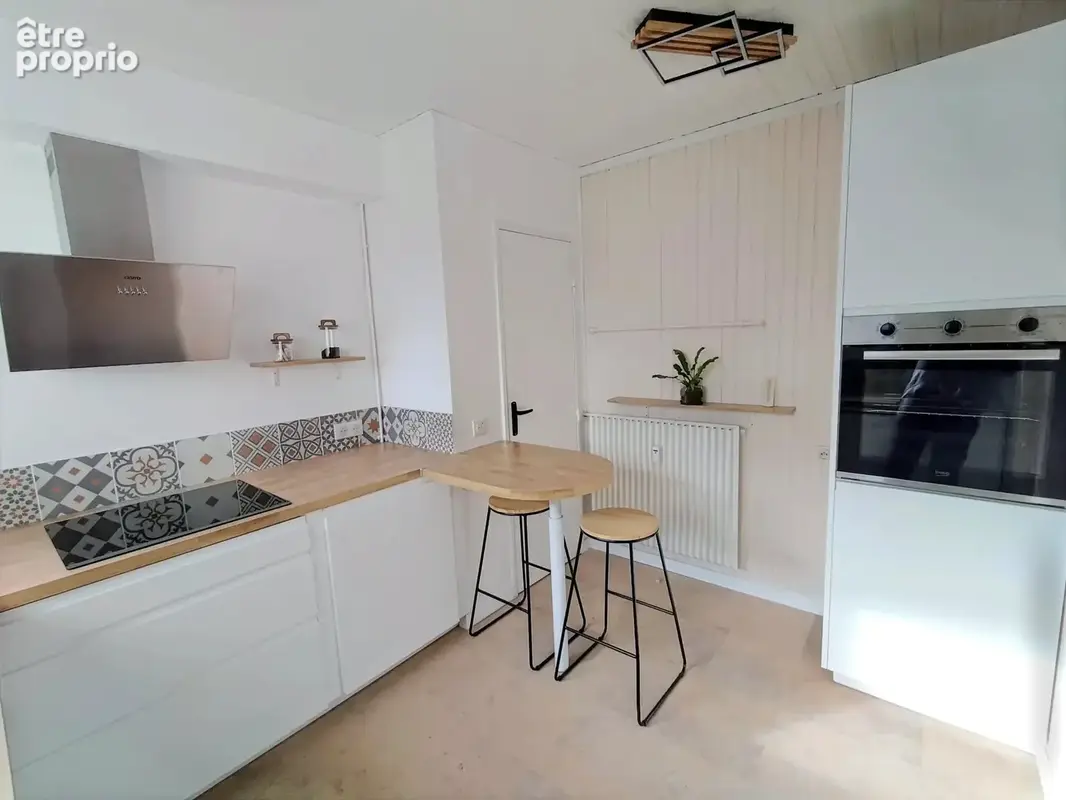 Appartement T3 entièrement rénové avec belle vue panoramique - photo 7
