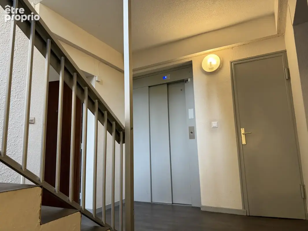 T3 62 refait a neuf + place de parking privative - photo 9