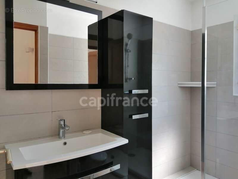 Maison à SAINT-CYR-SUR-LOIRE