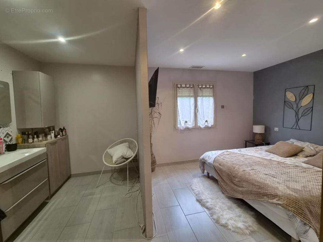Villa avec piscine et grand garage proche carcassonne - photo 10
