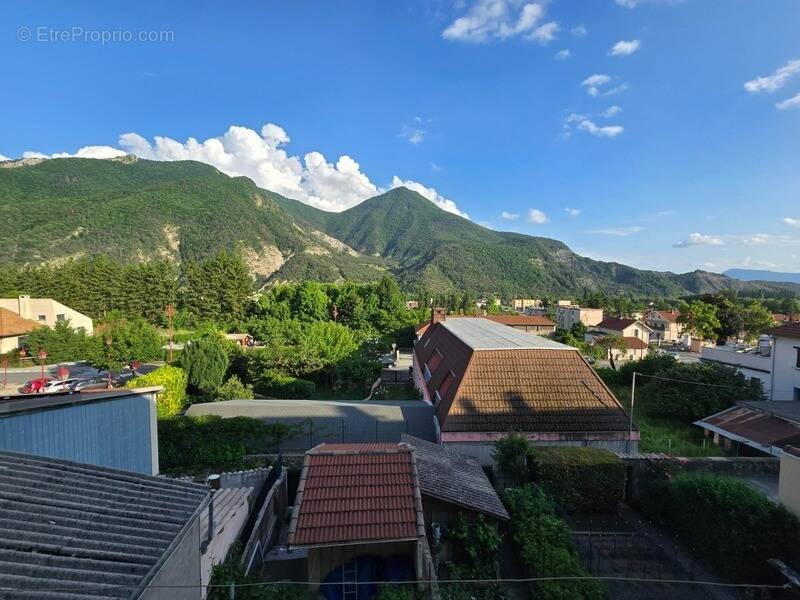 Appartement à VEYNES