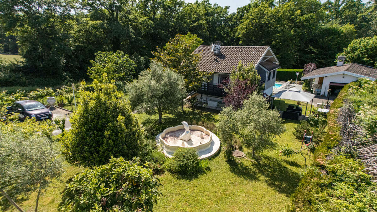 Maison Yvoire 4 pièces 100,50 m² sur 1180 m² de terrain avec piscine. - photo 14
